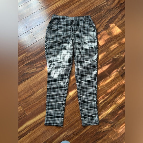 Hot Topic plaid pants - Picture 1 of 3